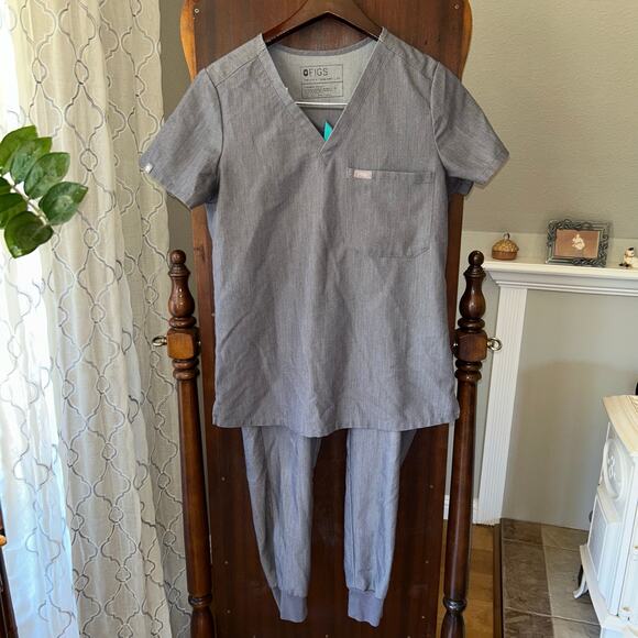 Figs Other - Figs size XS Carolina scrub top and joggers gray scrubs